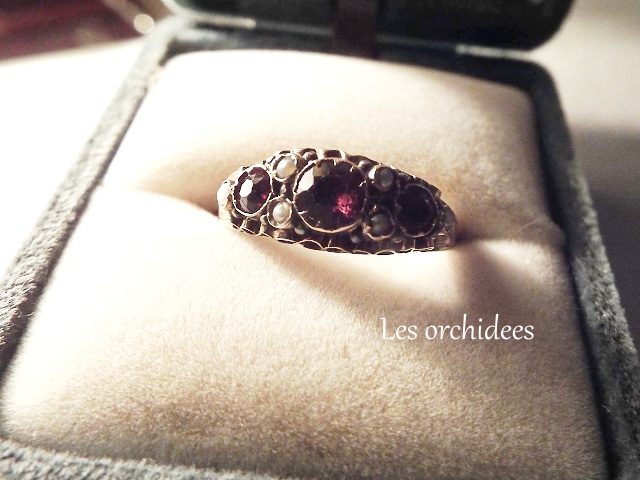 victorian garnet pearl 9k ring