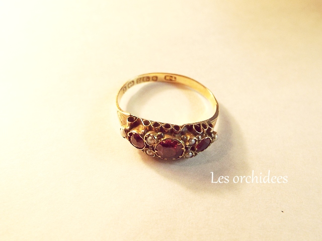 victorian garnet pearl 9k ring
