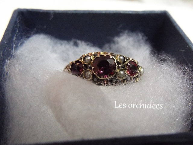 victorian garnet pearl 9k ring