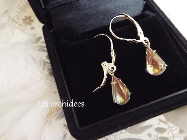 サフィレット10金ピアス