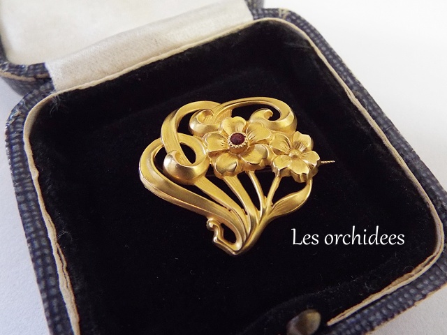 フランスアンティーク 18金 アールヌーヴォー花のブローチ オルキデ 恵比寿 フランスアンティーク 18金 アールヌーヴォー花のブローチ オルキデ 恵比寿
