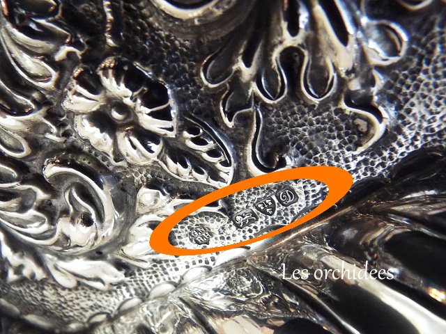 英国アンティーク　スターリングシルバー　ドレッサー用トレイ